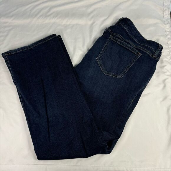 Torrid Jean Relaxed Boot Cut Size 18 SHORT? Dark Wash Zip Fly Stretch Mid Rise - Picture 2 of 10